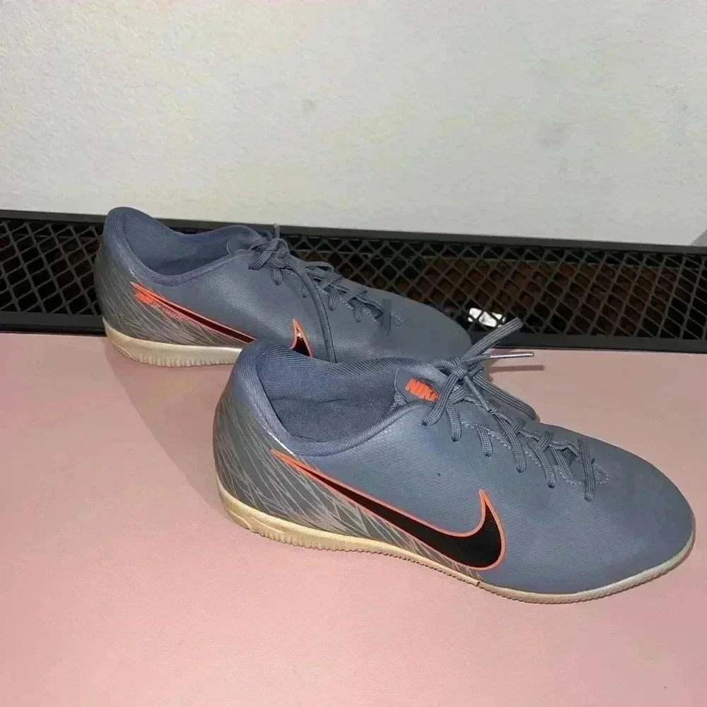 Nike JR‎ Vapor Untouchable Shark 3 Youth Soccer Size 4.5Y Wolf Gray AJ3101-408